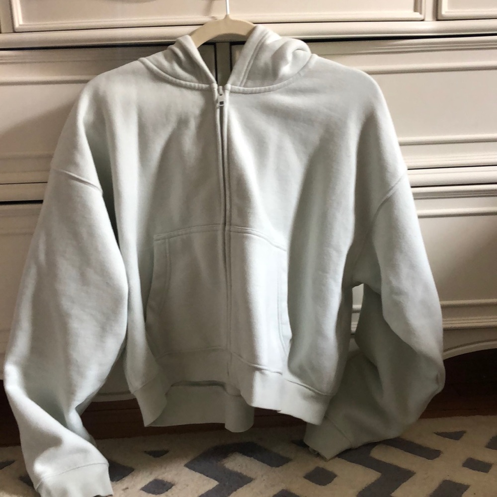 Aritzia TNA zip up hoodie